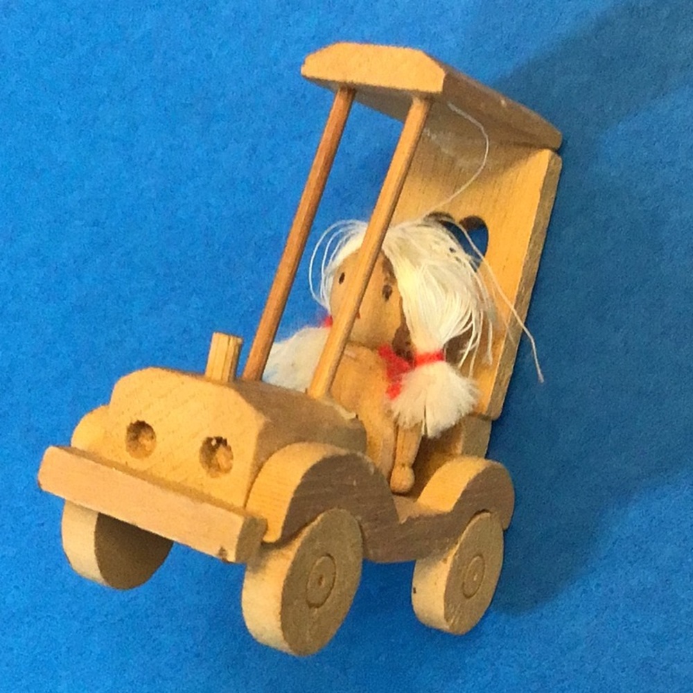 🍀2/10.00🍀 Vintage 1970’s wooden model T car ornament ,bundle Sale ! 🎁⭐️🎉🍀